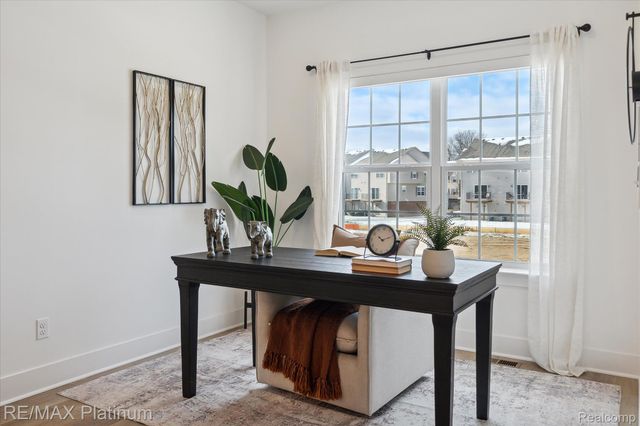 1656 Pinecroft Lane, Howell Township, MI 48855