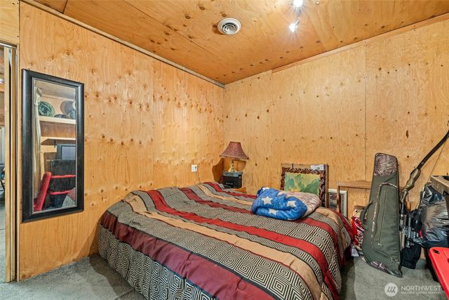 81 E Burrows Lane, Shelton, WA 98584