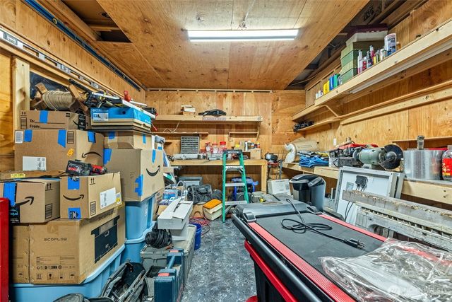 81 E Burrows Lane, Shelton, WA 98584