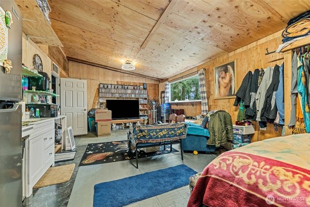 81 E Burrows Lane, Shelton, WA 98584