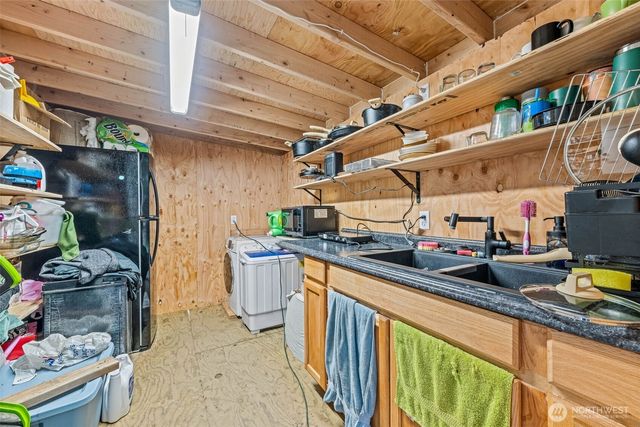 81 E Burrows Lane, Shelton, WA 98584