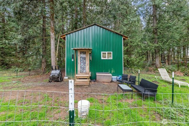 81 E Burrows Lane, Shelton, WA 98584