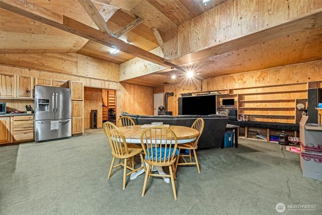 81 E Burrows Lane, Shelton, WA 98584