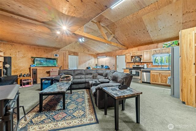 81 E Burrows Lane, Shelton, WA 98584