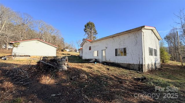 98 Lower Glady Fork Road, Candler, NC 28715