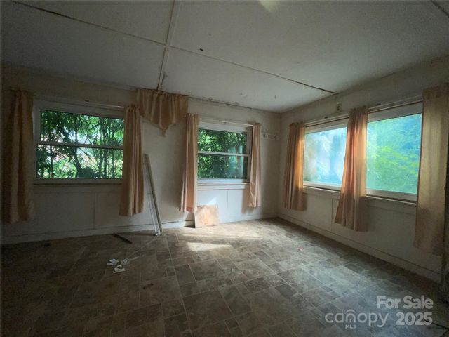 98 Lower Glady Fork Road, Candler, NC 28715