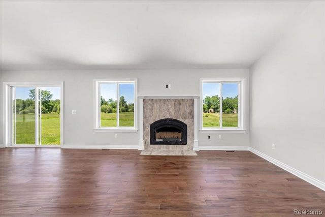 15175 Worden Rd., Groveland Township, MI 48442