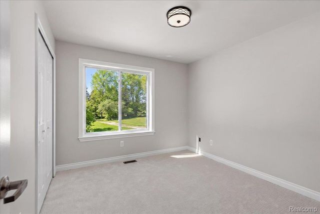 15175 Worden Rd., Groveland Township, MI 48442