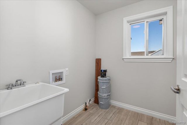 15175 Worden Rd., Groveland Township, MI 48442