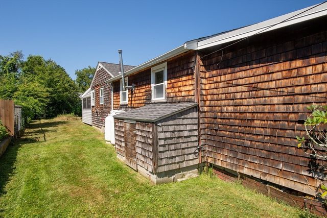 9 Morrison Way, Lakeville, MA 02347