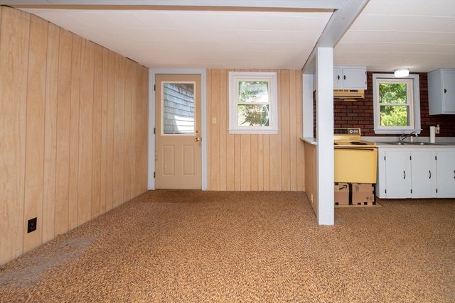 9 Morrison Way, Lakeville, MA 02347
