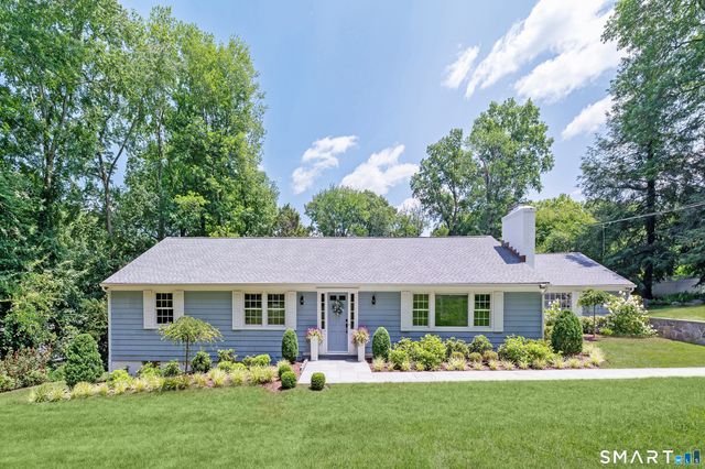 76 Comstock Hill Road, New Canaan, CT 06840