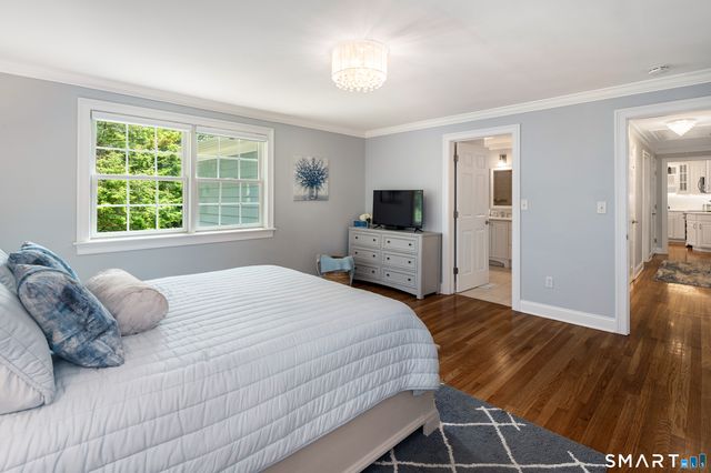 76 Comstock Hill Road, New Canaan, CT 06840