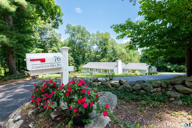 76 Comstock Hill Road, New Canaan, CT 06840