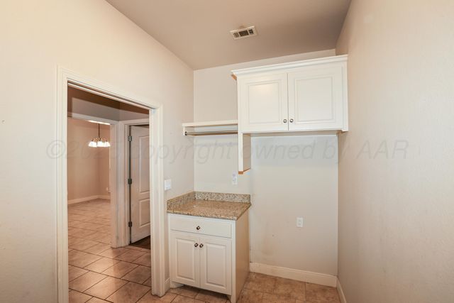 7712 PEBBLEBROOK Drive, Amarillo, TX 79119