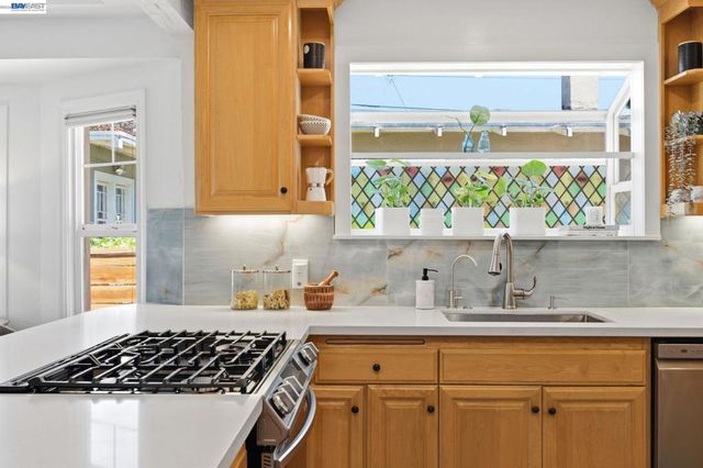 1730 Lincoln Ave, Alameda, CA 94501