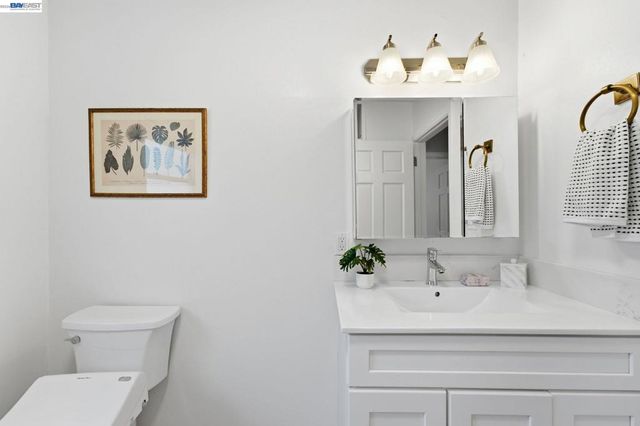 1730 Lincoln Ave, Alameda, CA 94501