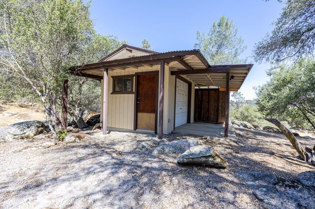 36846 Batti Road, Coarsegold, CA 93614