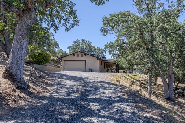 36846 Batti Road, Coarsegold, CA 93614