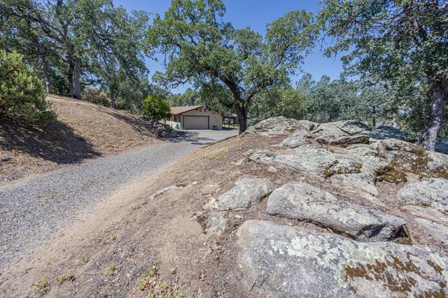 36846 Batti Road, Coarsegold, CA 93614