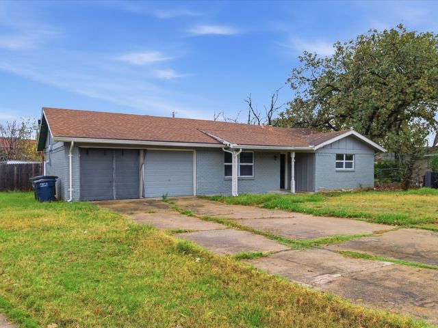 154 Cotillion Road, Fort Worth, TX 76134