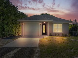 2440 89th Court, Vero Beach, FL 32966