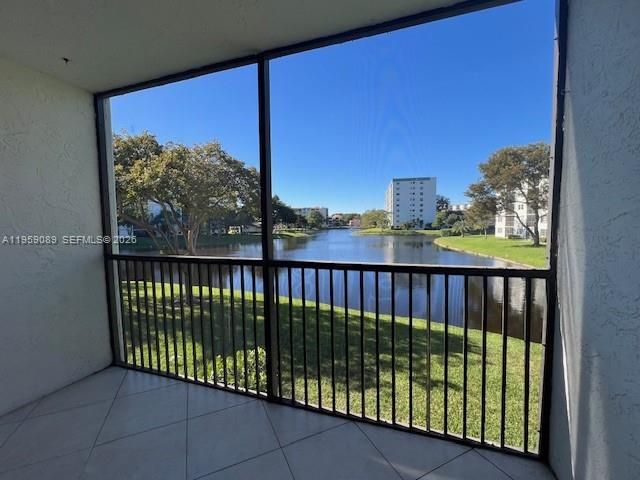 2226 N Cypress Bend Dr 210, Pompano Beach, FL 33069