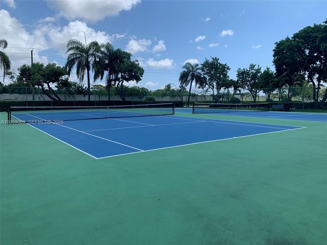 2226 N Cypress Bend Dr 210, Pompano Beach, FL 33069