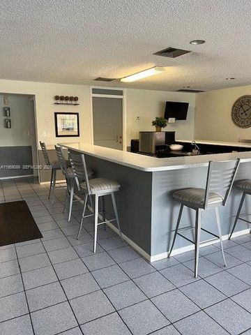 2226 N Cypress Bend Dr 210, Pompano Beach, FL 33069