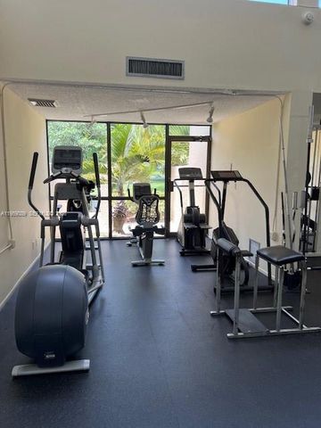 2226 N Cypress Bend Dr 210, Pompano Beach, FL 33069