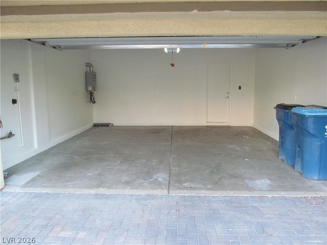 7471 NICKLIN Street, Las Vegas, NV 89143