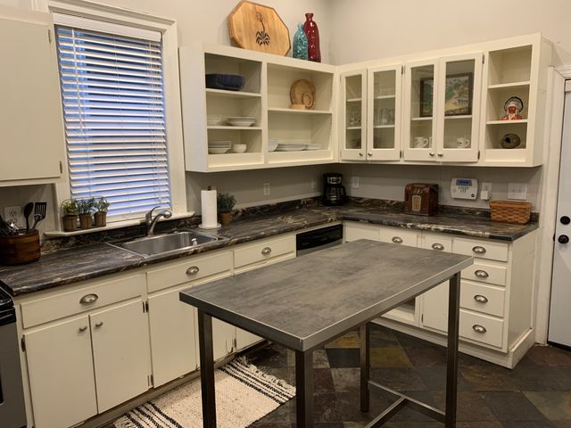 1120 3rd Ave, S, Nashville, TN 37210