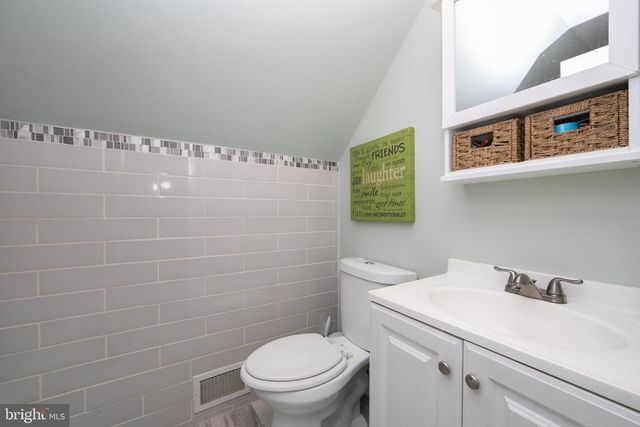 8 MARBORO LN, Willingboro, NJ 08046