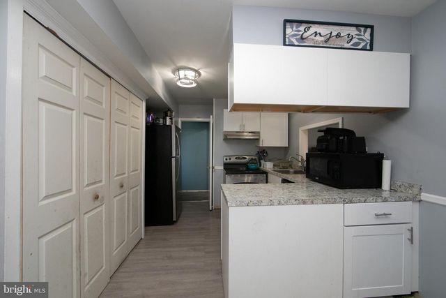 8 MARBORO LN, Willingboro, NJ 08046