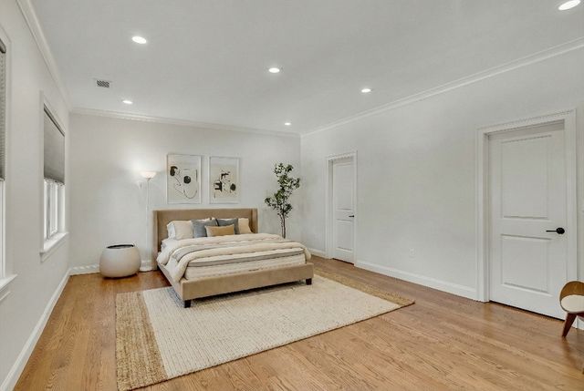 405 Parker St 405, Newton, MA 02459