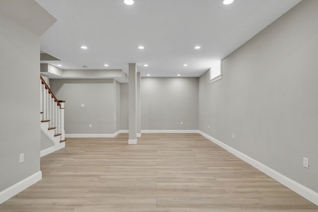 405 Parker St 405, Newton, MA 02459