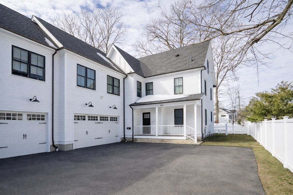 405 Parker St 405, Newton, MA 02459