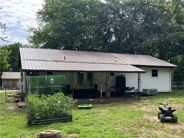 79 Meadow Lane, Western Grove, AR 72685