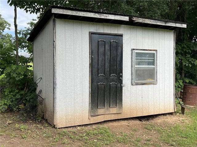 79 Meadow Lane, Western Grove, AR 72685