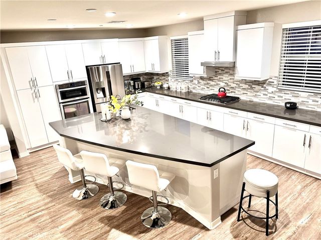 4235 Calle Del Vista, Oceanside, CA 92057