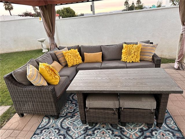 4235 Calle Del Vista, Oceanside, CA 92057