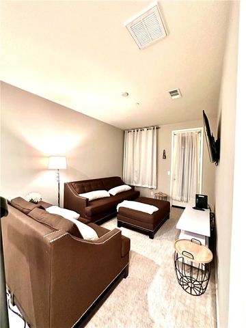 4235 Calle Del Vista, Oceanside, CA 92057