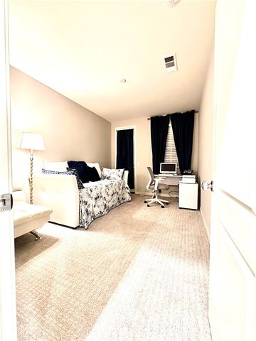 4235 Calle Del Vista, Oceanside, CA 92057