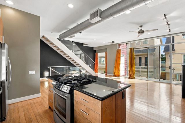 6014 Fairdale Lane C, Houston, TX 77057