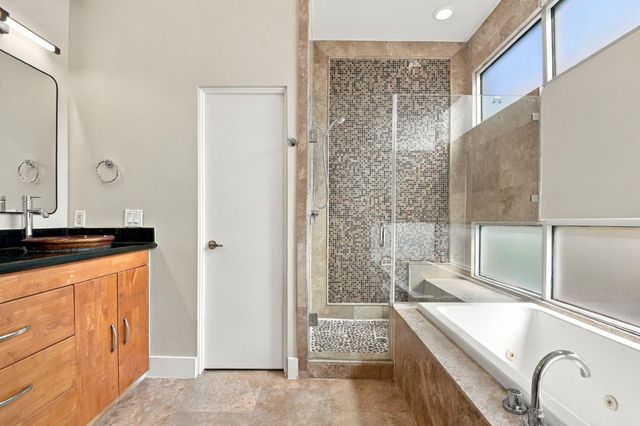 6014 Fairdale Lane C, Houston, TX 77057