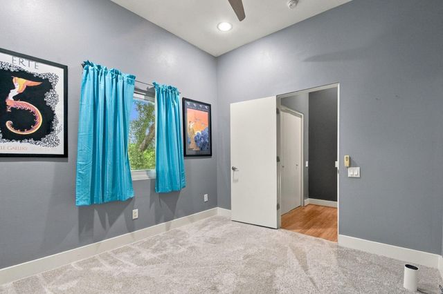 6014 Fairdale Lane C, Houston, TX 77057