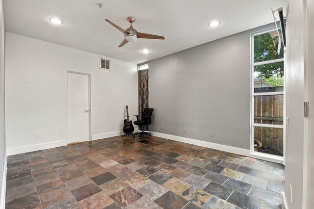 6014 Fairdale Lane C, Houston, TX 77057