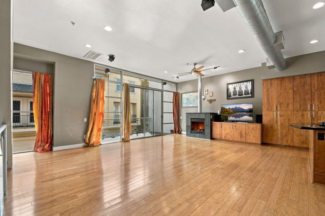 6014 Fairdale Lane C, Houston, TX 77057