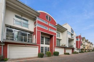 6014 Fairdale Lane C, Houston, TX 77057