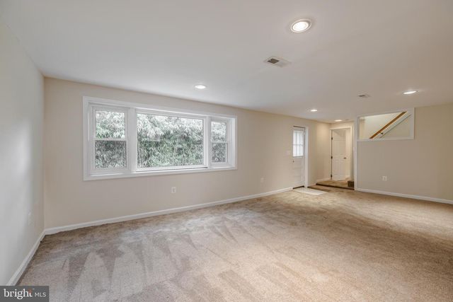 5508 BROOKLAND RD, Alexandria, VA 22310